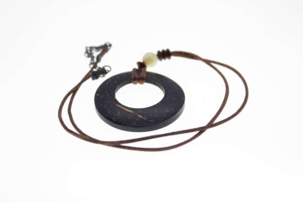 Vintage - Leather Thong with Round Pendant Circle with Open Centre - ML2282