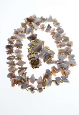 Set - Vintage Necklace and Bracelet Set, Gold Tone Sea Shell Design with Gold Tone Links - ML2284