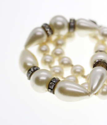 Necklace - Vintage Faux Pearl Choker with Teardrop Pearls and Diamantes, Silver Tone - ML2291
