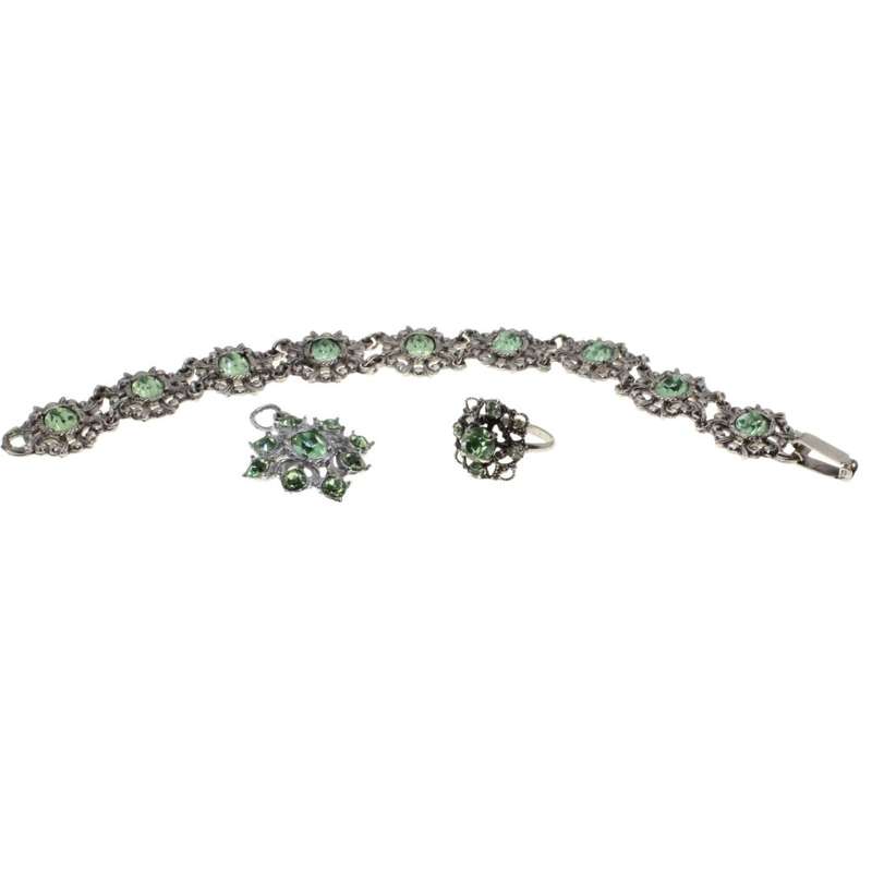 Bracelet Set - Vintage Necklace, Ring & Pendant Oval Design. Green Stones. Ring Marcasite - ML3186