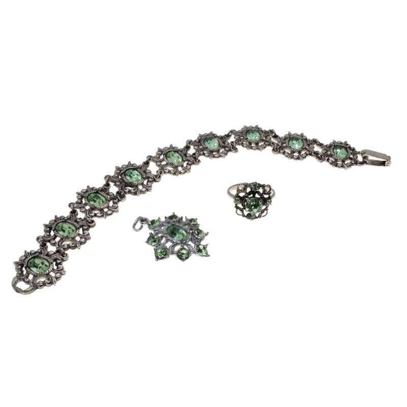Bracelet Set - Vintage Necklace, Ring & Pendant Oval Design. Green Stones. Ring Marcasite - ML3186