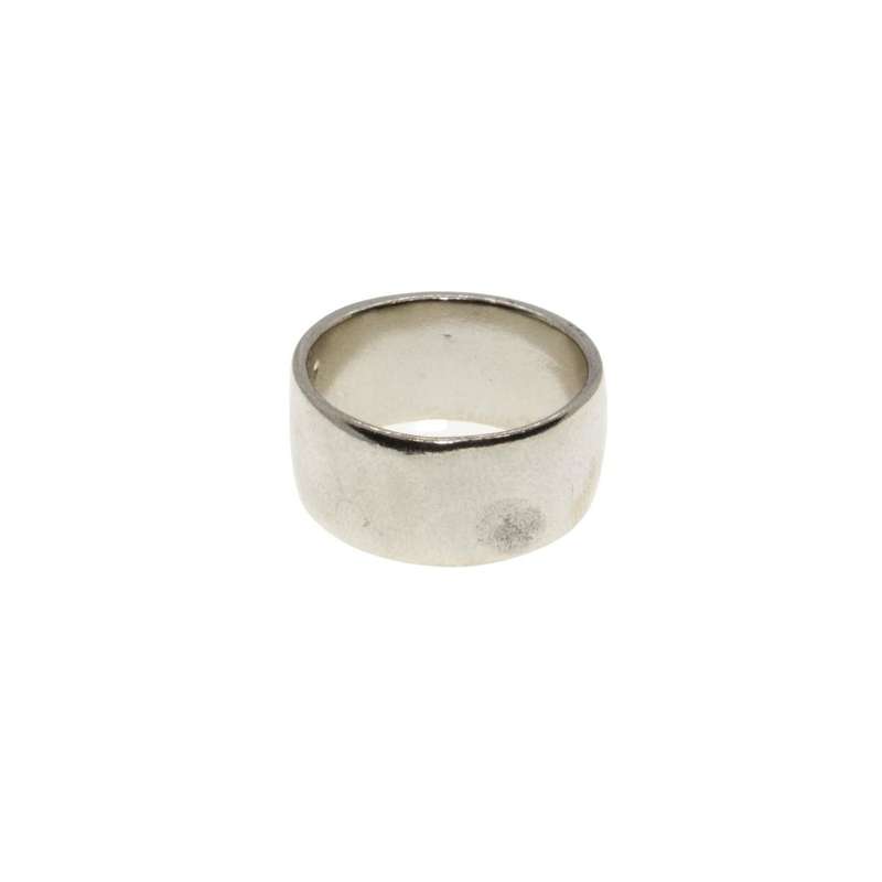 Ring - Silver Tone Chunky Band with Clear Diamante Centre Stone - ML3197