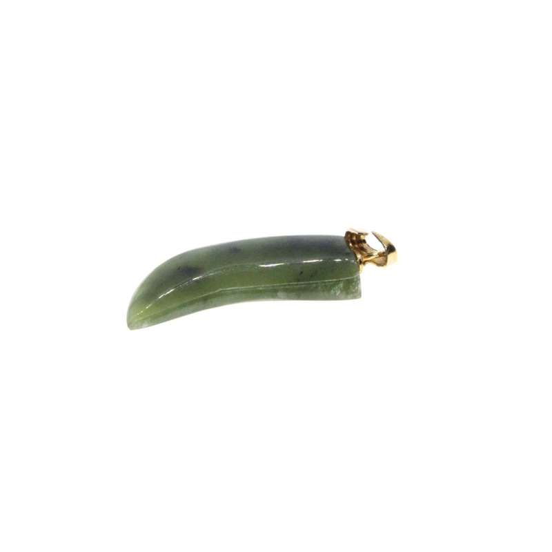 Pendant - Vintage Jade Stone Shark Tooth - ML3215