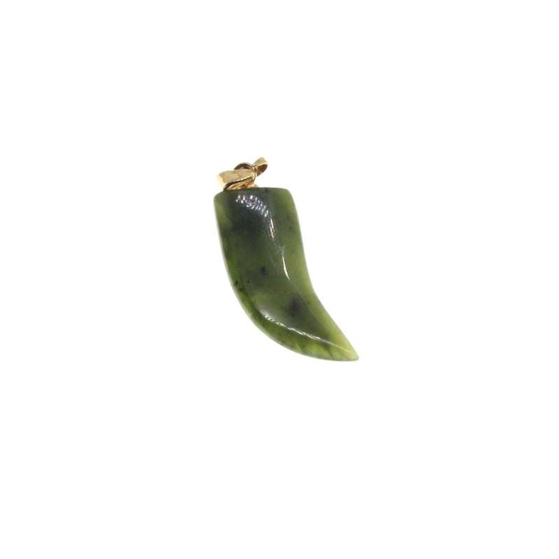 Pendant - Vintage Jade Stone Shark Tooth - ML3215