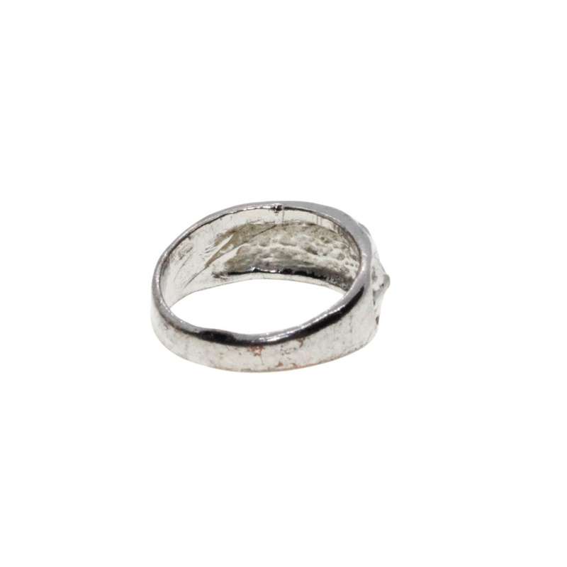 Ring - Silver Tone Chunky Band with Textured Centre. Slightly Tarnished - ML3230