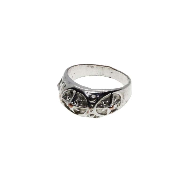 Ring - Silver Tone Chunky Band with Textured Centre. Slightly Tarnished - ML3230