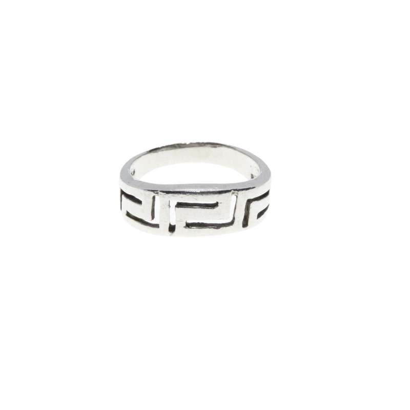 Ring - 925 Silver band ring . Cut Out Design. - ML3241