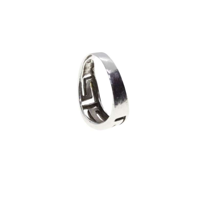 Ring - 925 Silver band ring . Cut Out Design. - ML3241