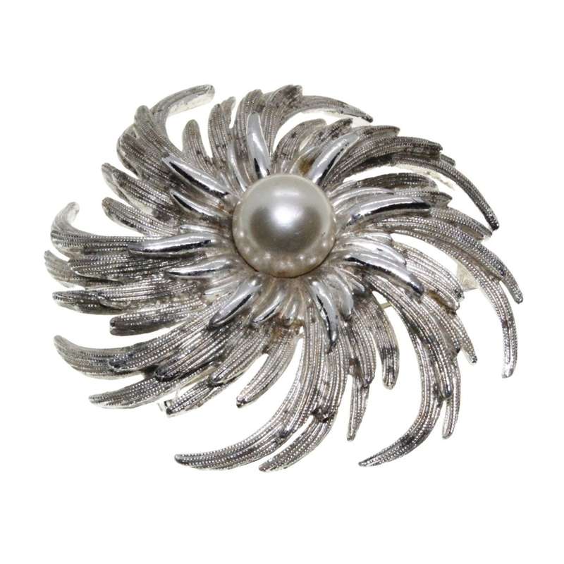 Brooch - Silver Tone Vintage Large Swirl Brooch with Faux Pearl in Centre - ML3305
