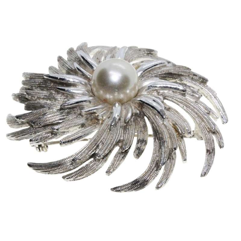 Brooch - Silver Tone Vintage Large Swirl Brooch with Faux Pearl in Centre - ML3305