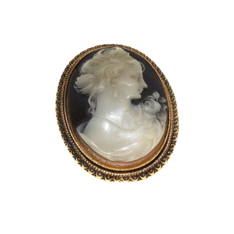 Brooch - Gold Tone Vintage Cameo Brooch with Filigree Frame - ML3313