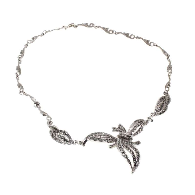 Necklace - Silver Tone Vintage Marcasite Choker Necklace. Large Leaf - ML3345