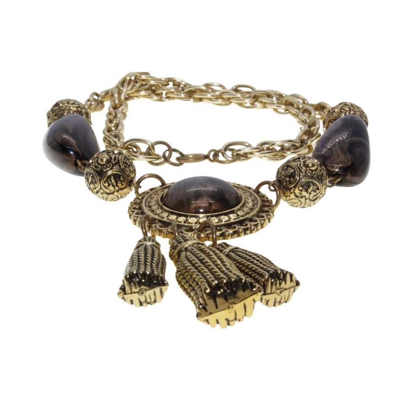 Necklace - Gold Tone Vintage Beaded Necklace. Centre Large Piece. Gold Tone Tassles - ML3353