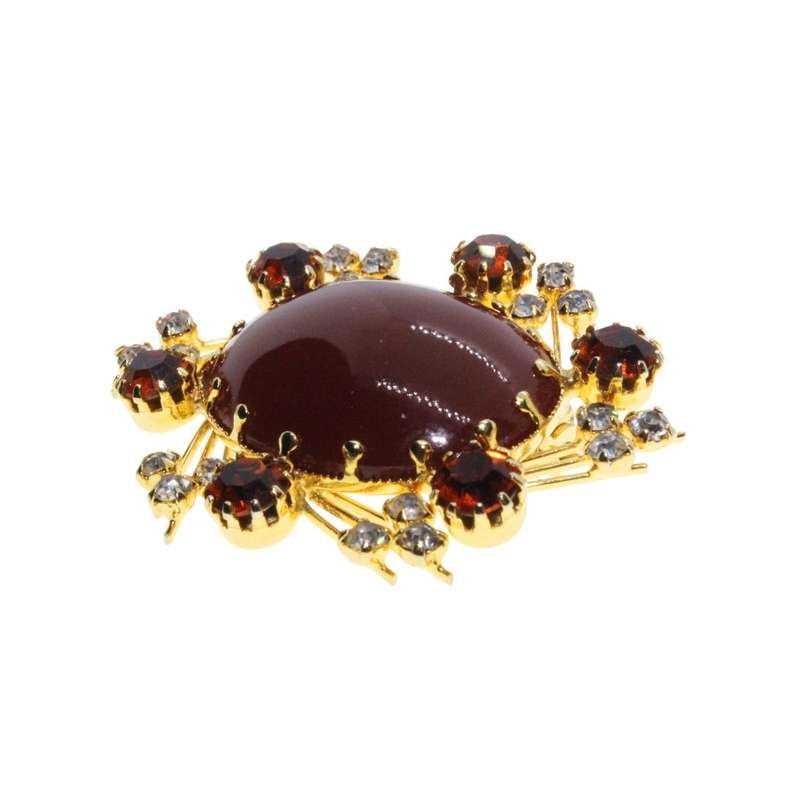 Brooch - Gold Tone Sparkly Vintage Flower & Leaf shape. Rhinestones. Centre Stone. Claws. - ML3399
