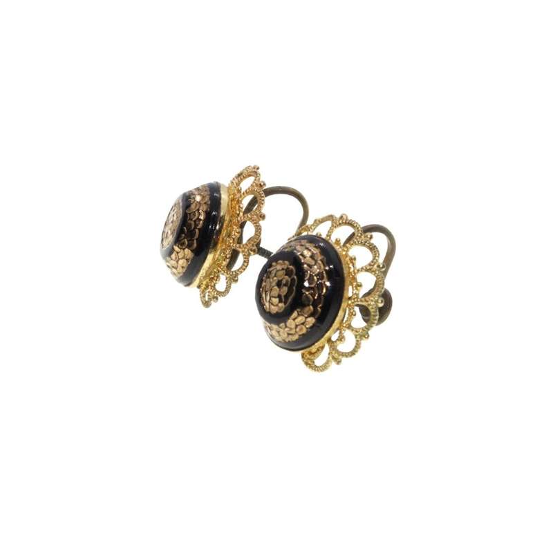 Earrings - Gold Tone Vintage Round Black and Gold Screw on Earrings. Filigree. - ML3407