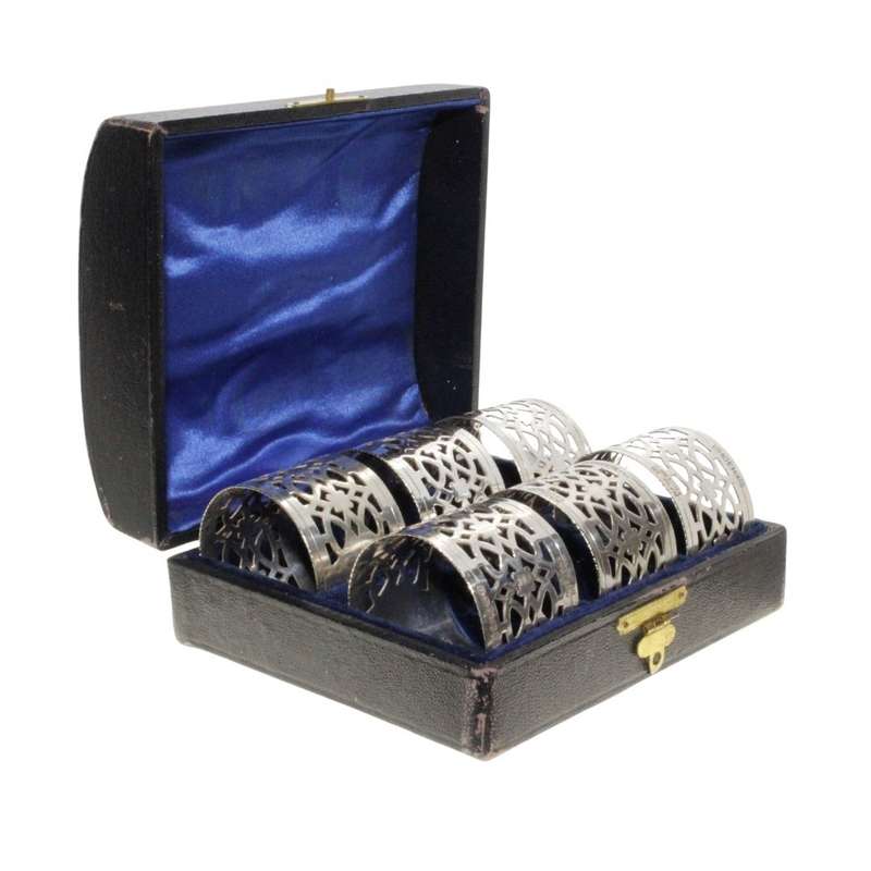 Set - Vintage EPNS Boxed Serviette Rings in original Box. Made in England - ML3432
