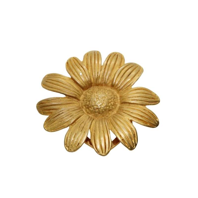 Scarf Clip  -  Vintage Gold Tone Metal Sunflower Scarf Clip - ML3533