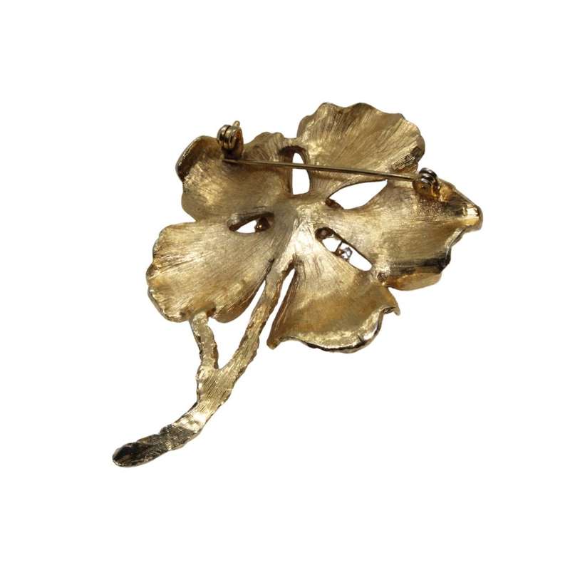 Brooch - Gold Tone Flower brooch. Stem with Flower and Faux Pearls and Diamantes - ML3537