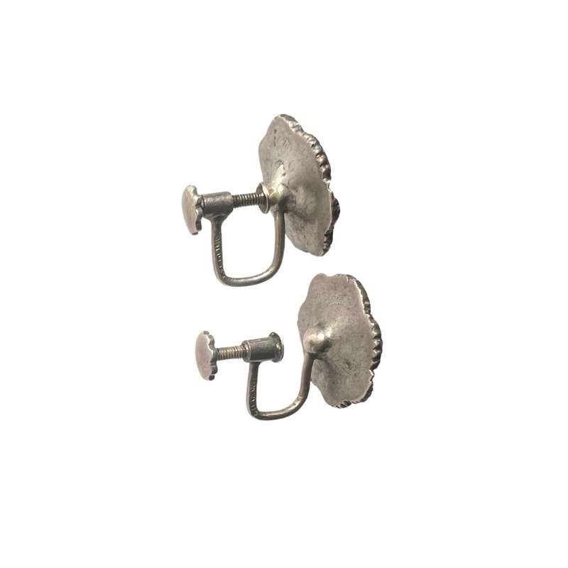 Earrings - Vintage Silver Tone Beautiful Filigree Flower Clip on Earrings - ML3567
