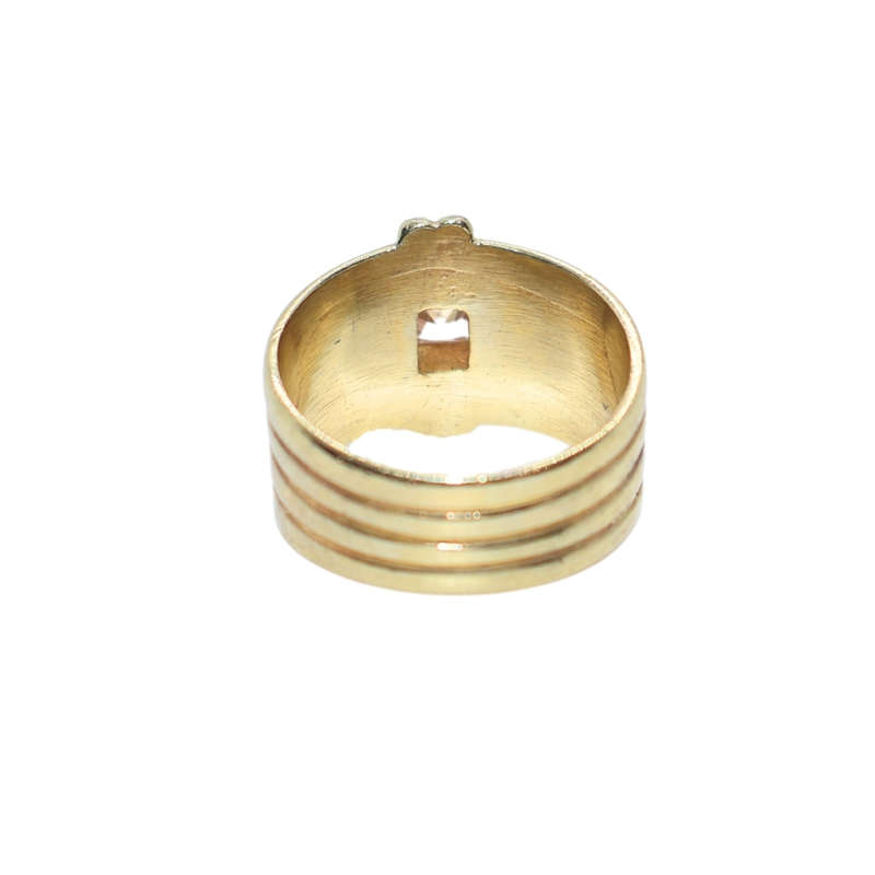 Ring -  Silver Gilt dress ring 4 soldered bands. Square clear stone in centre - ML3611