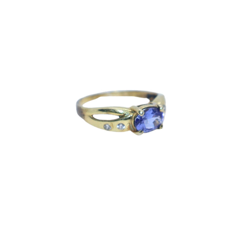 Ring - Silver Gilt ring centre blue stone 2 clear stones on both sides of band - ML3613