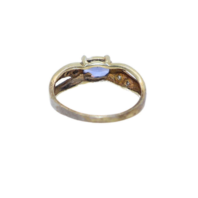 Ring - Silver Gilt ring centre blue stone 2 clear stones on both sides of band - ML3613