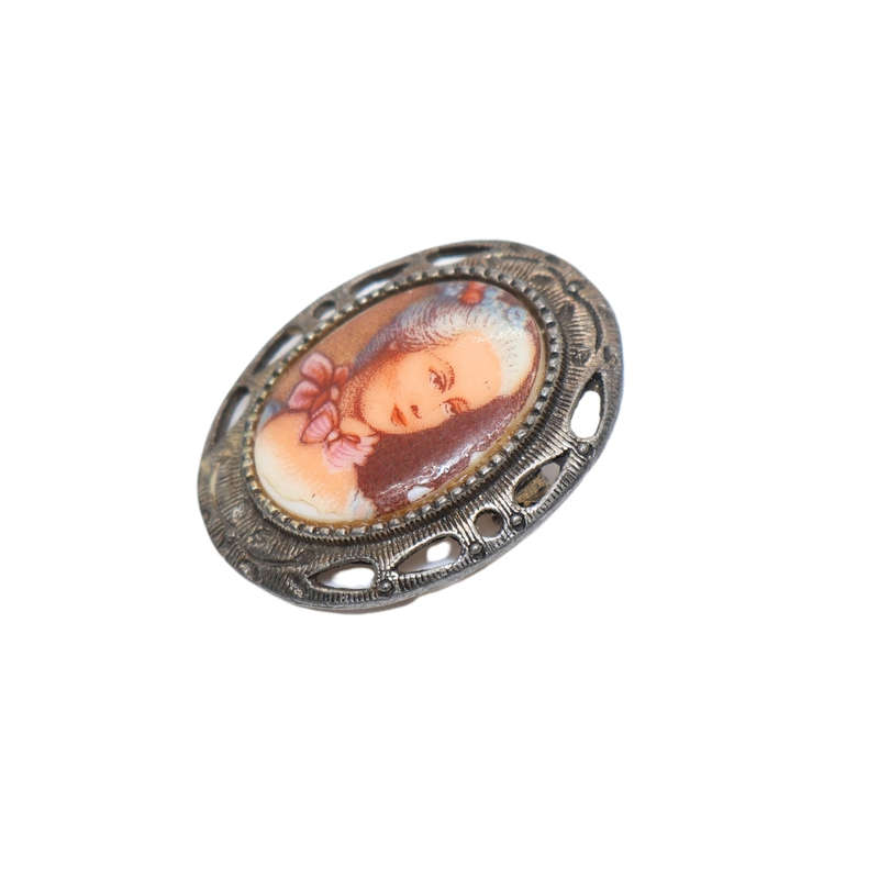 Brooch - Vintage Pin Brooch. Gold Tone - ML3623