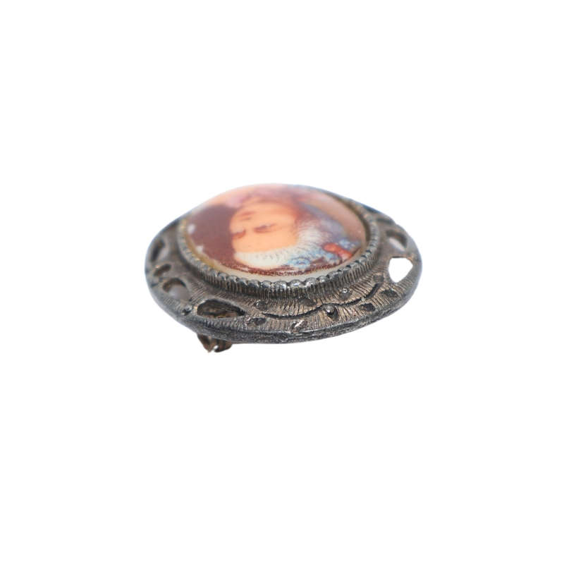 Brooch - Vintage Pin Brooch. Gold Tone - ML3623