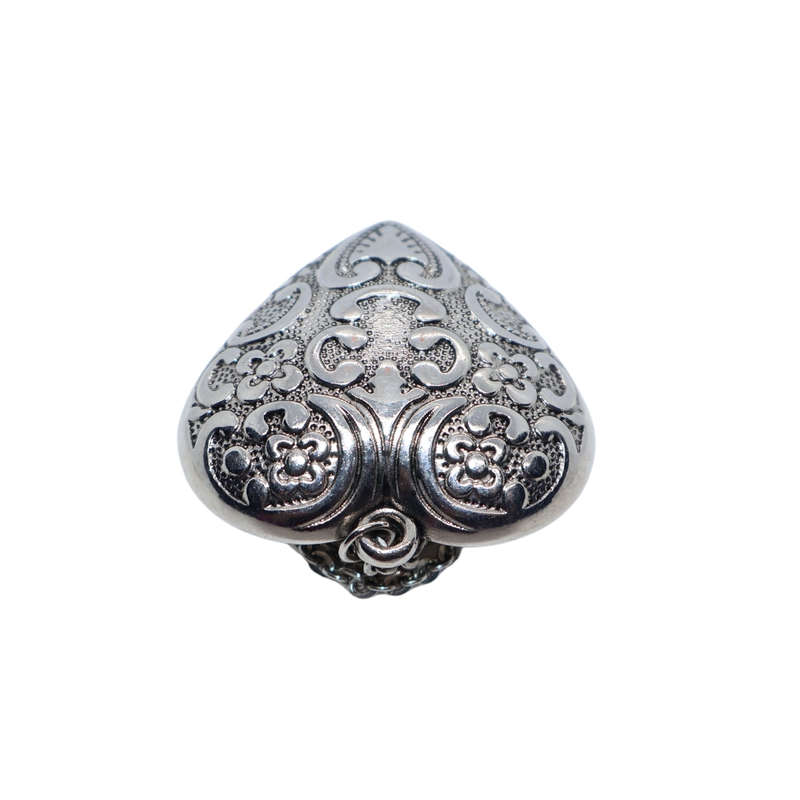 Pendant - Silver Tone large heart pendant with engraved design with chain - ML3627