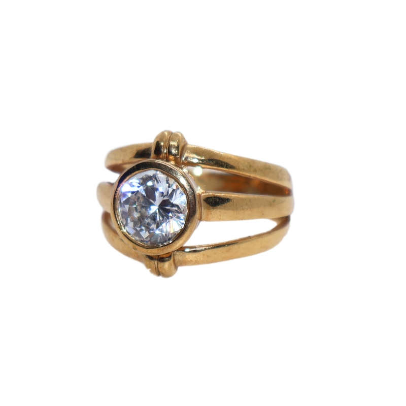 Ring - Silver Gilt. Wide. 3 Bands join with large Cabochon style setting. Large clear stone - ML3635