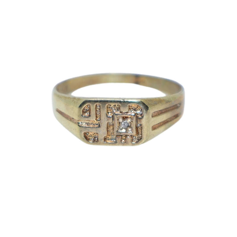Ring - Silver Gilt. Smalll signet ring with pattern. Small clear stone. - ML3637