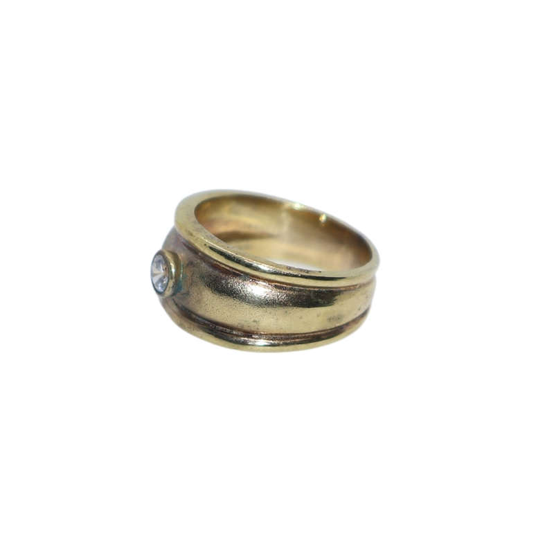 Ring - Silver Gilt . Wide rin. Thin bands on either side. Clear stone in centre - ML3638