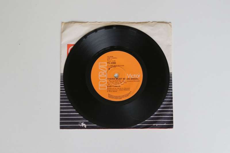 Eurythmics - There Must Be An Angel / Grown Up Girls (7") (VG+/Gen)