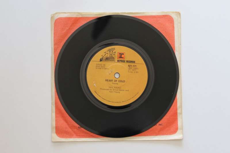 Neil Young - Heart of Gold (7") (VG/Generic)