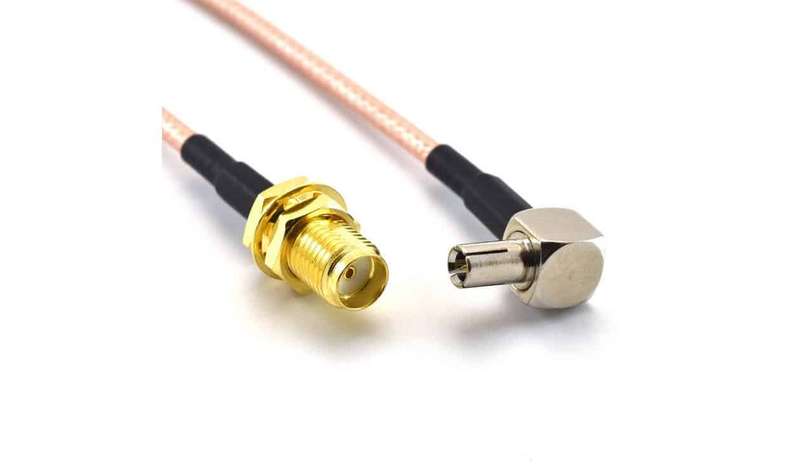120mm adaptor cable TS9 plug to SMA female.