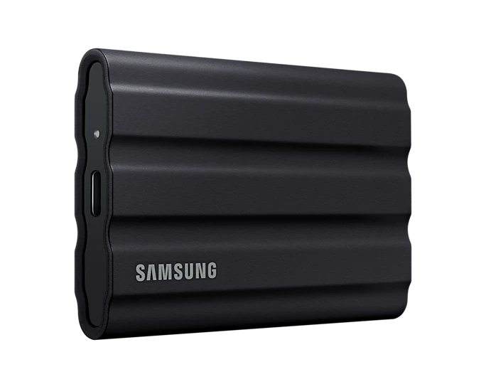 Samsung T7  Shield Portable SSD 4TB