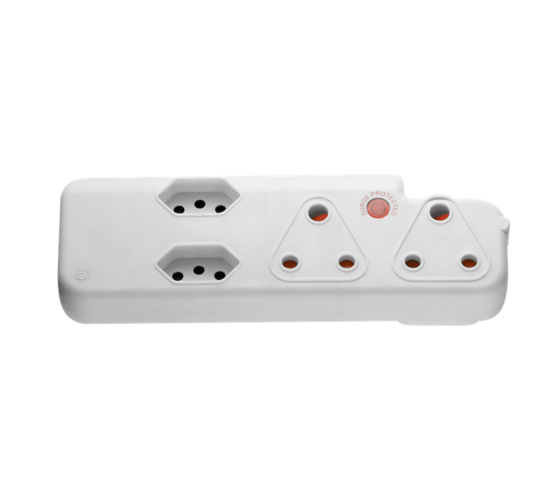 Switched 4 Way Medium Surge adaptor - White
