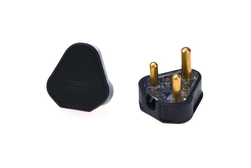 Rubber Top 16A Plug