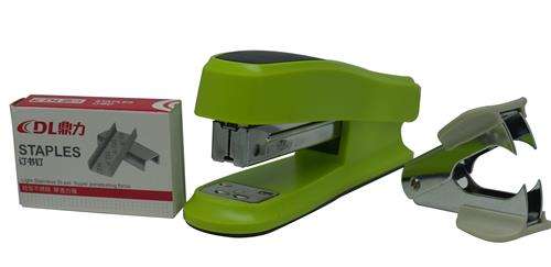 DLOffice Basic Mini Half Strip Stapler Set Green  - Includes Stapler , Stapler Remover And Mini B...