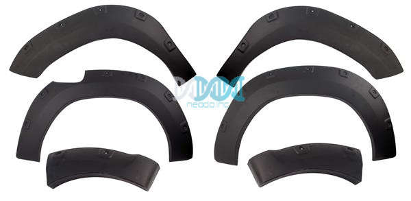 Hi-Lux Fender Flares Black 6 Piece 2016 - Onwards