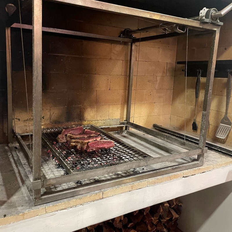 Braai Stand And Grids