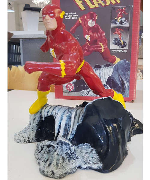 Flash Staue #1623/2870 William Paquet