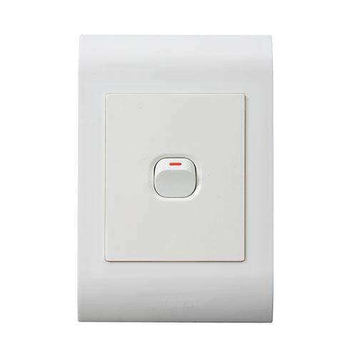 Lesco Pipelli 1 Lever 1 Way Flush Switch- Voltage: 220-240V, Amperage: 16A ,Height: 100Mm , Width: 5