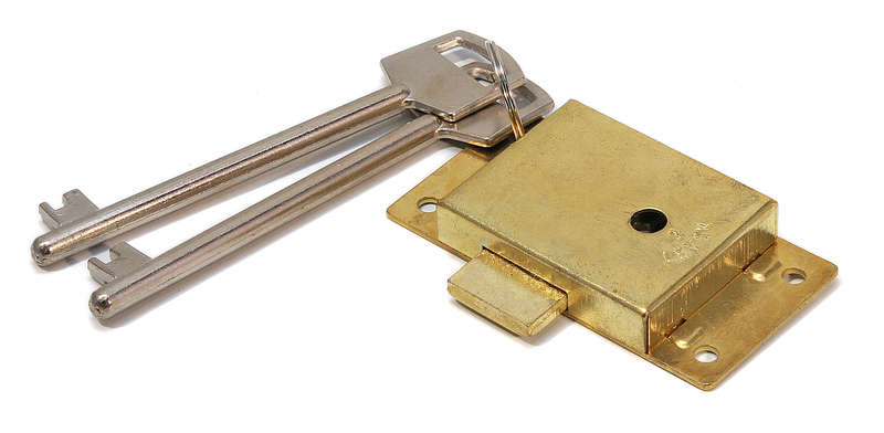 Ruwag Cupboard Lock Brass Plated 75mm (1)