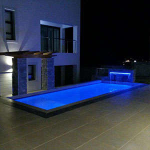POOL WATERFEATURE NX SST Z-SPOUT BOX TYPE (1500mm)