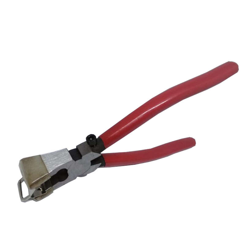 Plier to insert webbing tail clips