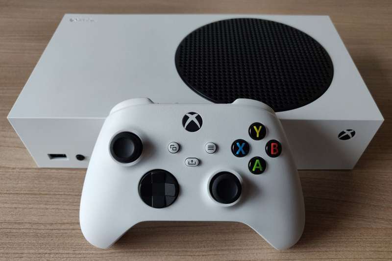 XBOX SERIES S CONSOLE 512GB - Mint Condition