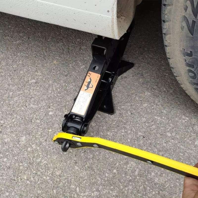 Car Jack Ratchet Wrench - Tire Wheel Lug Wrench - AUTO TOOL 360 °