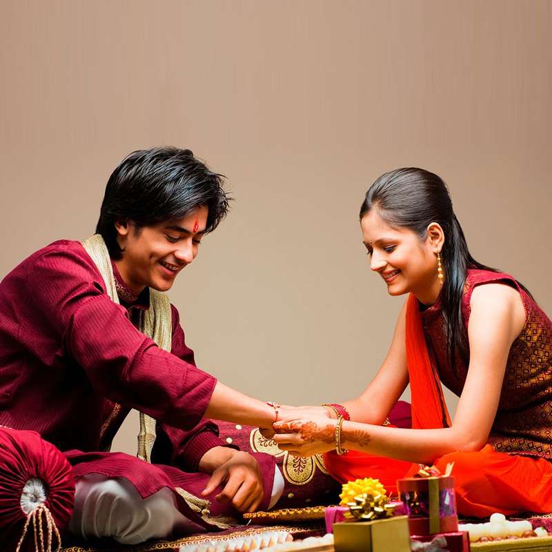 pX - Raksha Bhandan Set -Rakhi -Tea Light &amp; Chandan in Mini Silver Tray