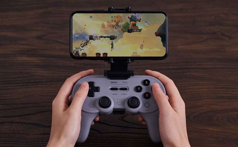 8Bitdo Smartphone Clip for Pro 2 Controller - Black (New) - 8bitdo 200G